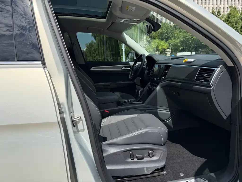 Volkswagen Teramont — миниатюра 12