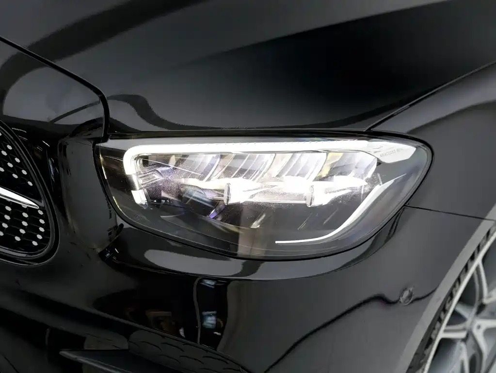 Mercedes-Benz E-Class (Import) — миниатюра 20