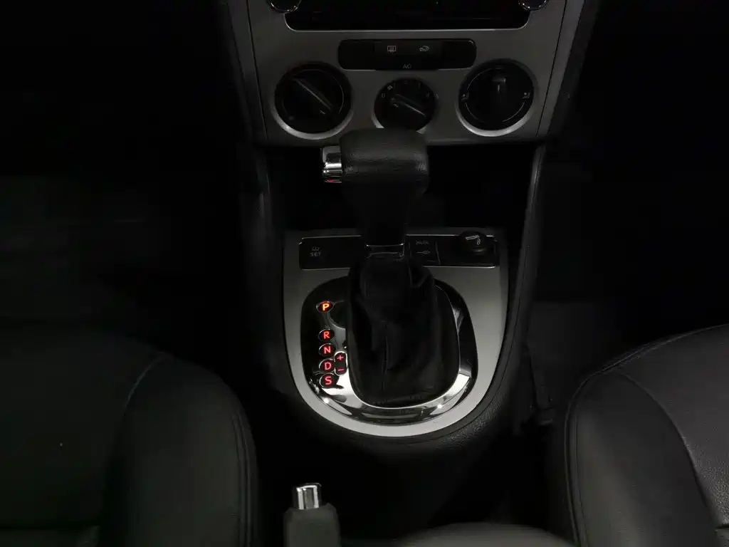 Volkswagen Lavida — миниатюра 13