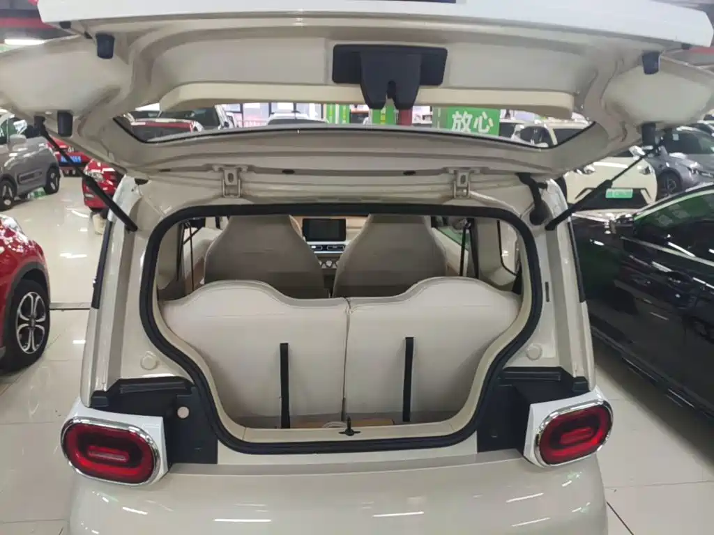 Wuling MINIEV — миниатюра 19