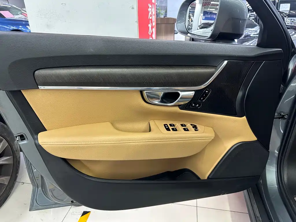 Volvo V90 — миниатюра 22