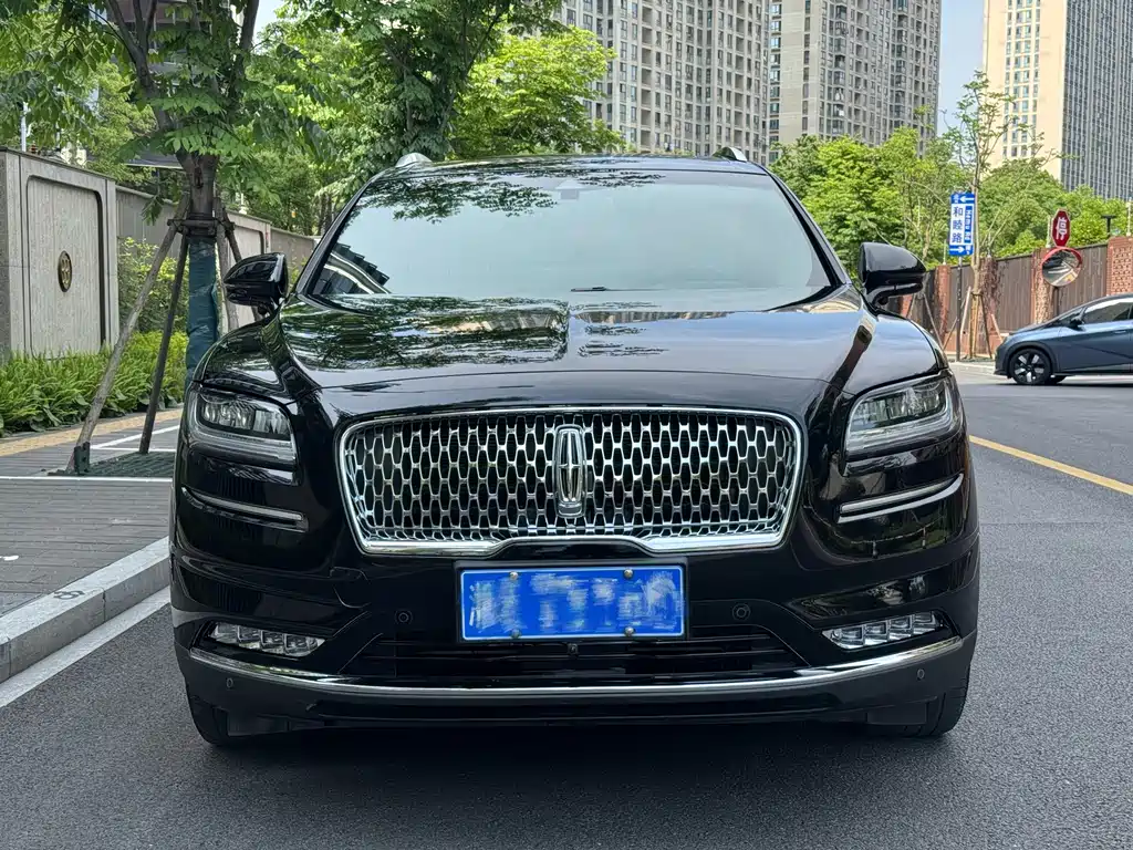 Lincoln Nautilus 2021 2.0T