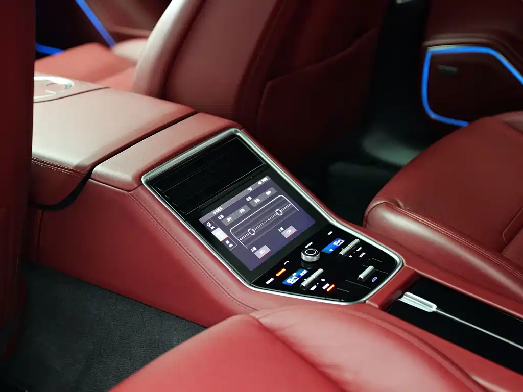 Porsche Panamera — миниатюра 11