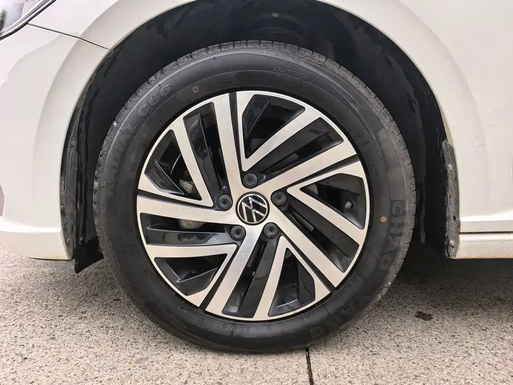 Volkswagen Lavida — миниатюра 13