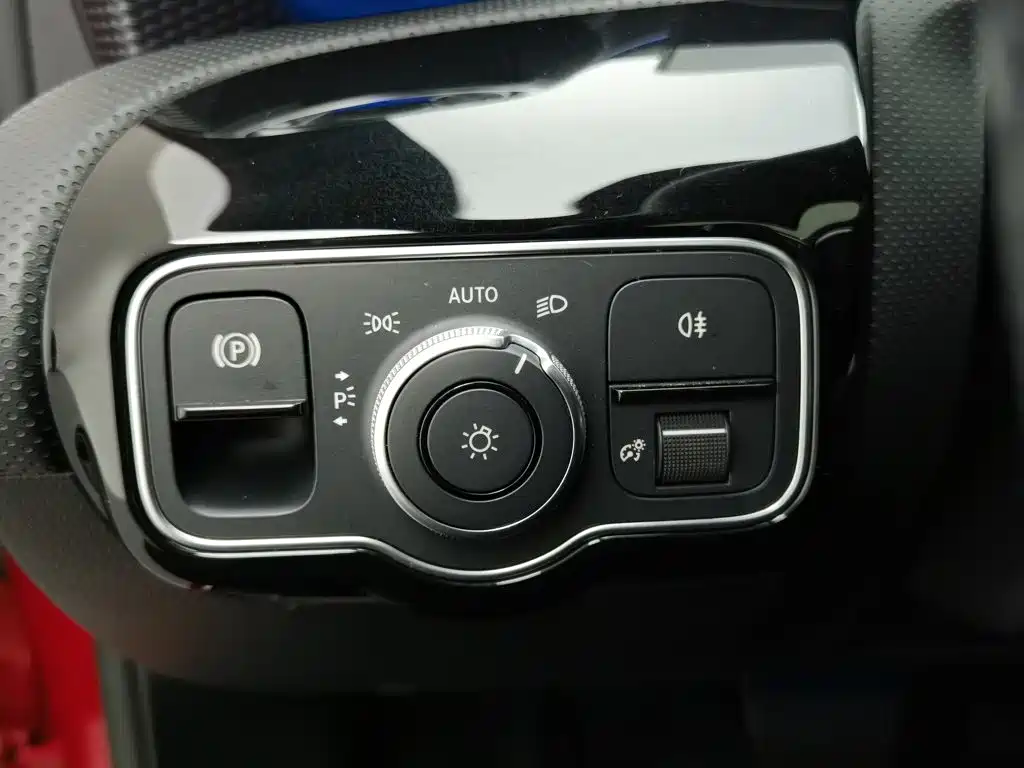 Mercedes-Benz A-Class — миниатюра 21