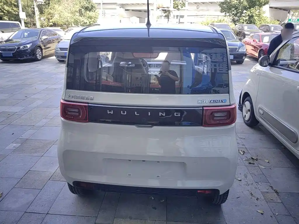 Wuling MINIEV — миниатюра 6