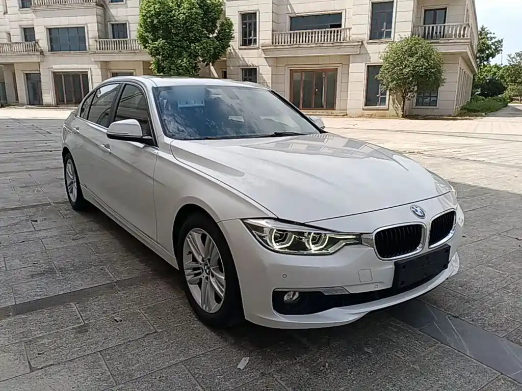 BMW 3 Series — миниатюра 4