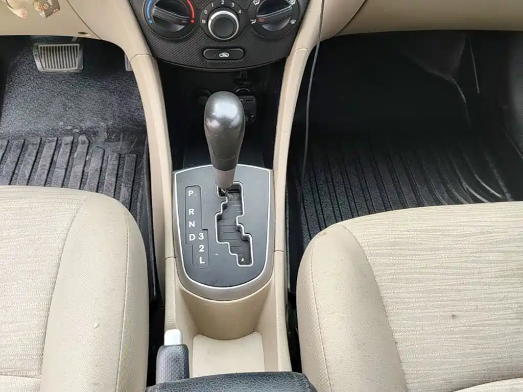 Hyundai Verna — миниатюра 14