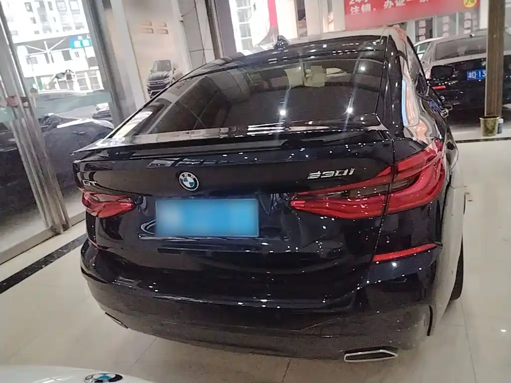 BMW 6 Series GT — миниатюра 6