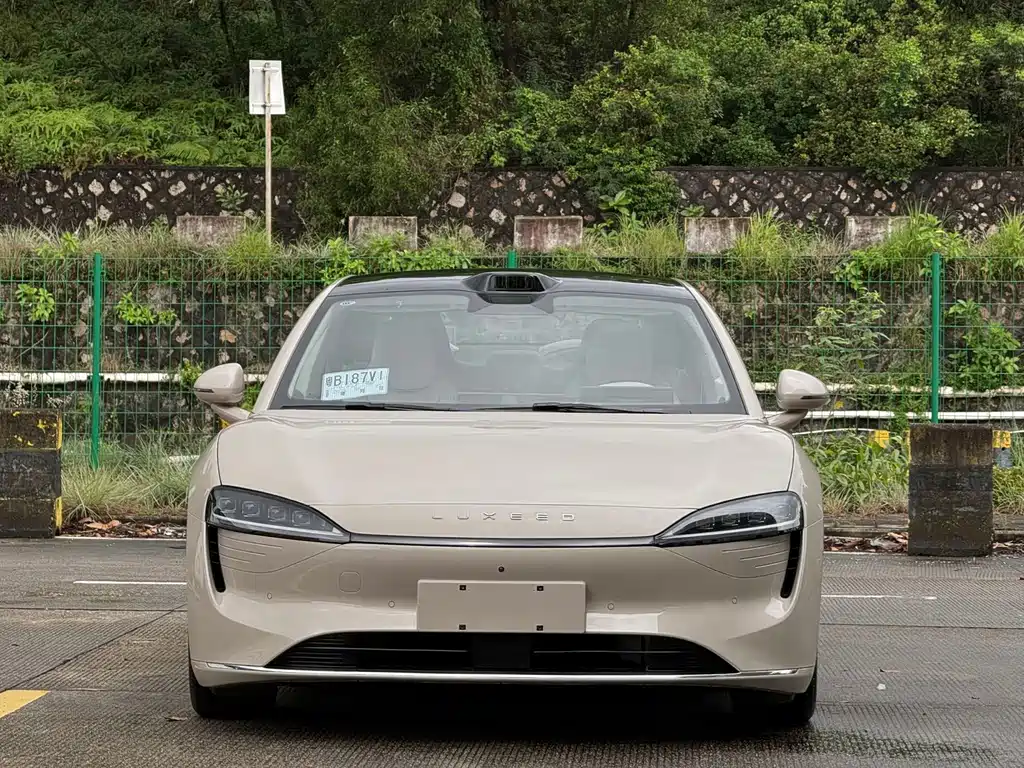 Luxeed S7
