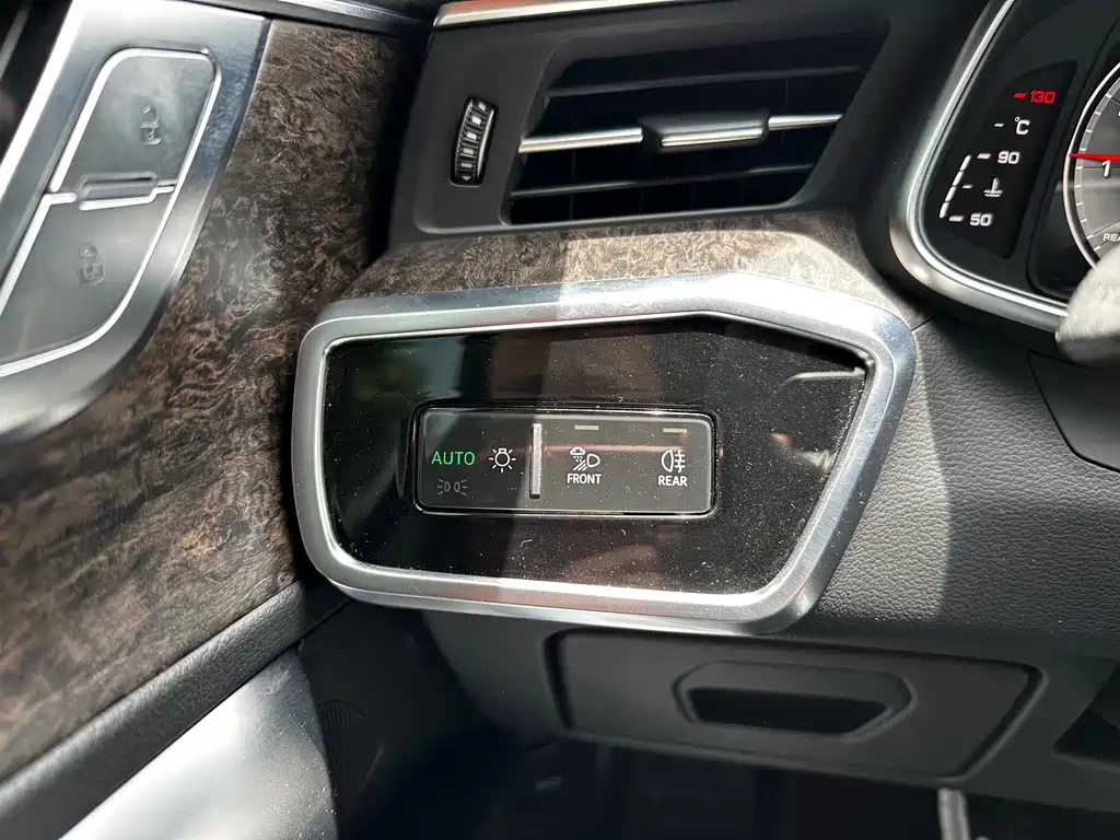 Audi A6L — миниатюра 14
