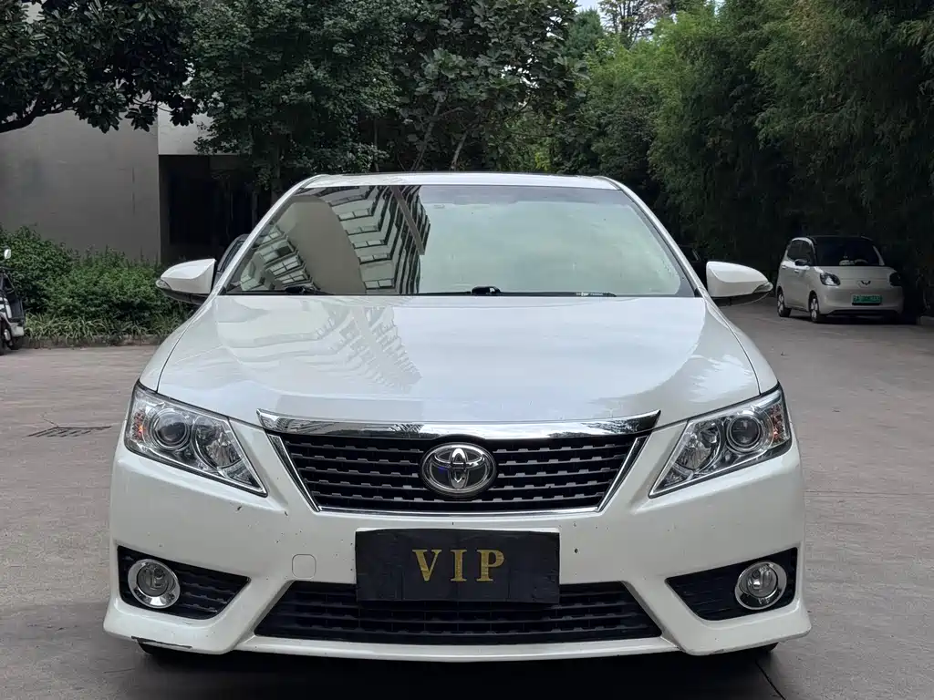 Toyota Camry — миниатюра 2