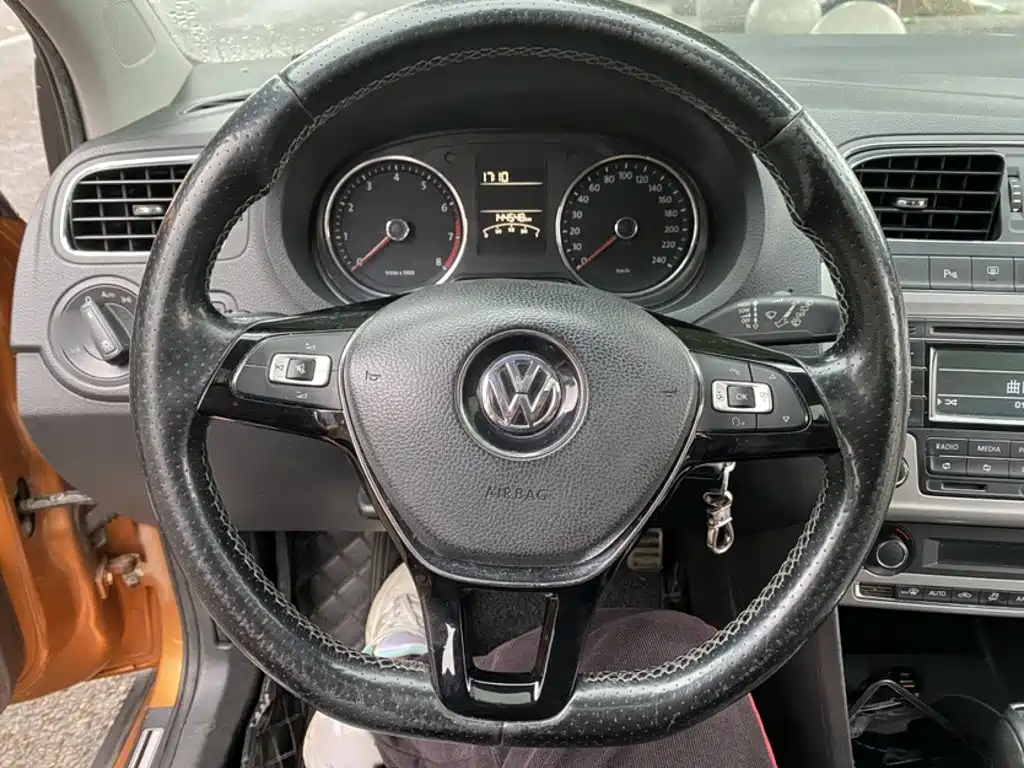 Volkswagen Polo — миниатюра 7