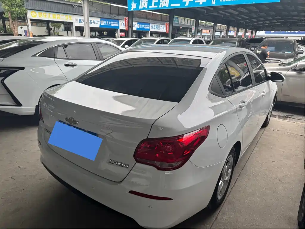 Chevrolet Cavalier — миниатюра 10