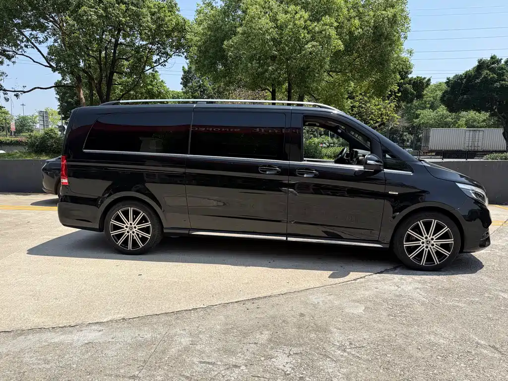Mercedes-Benz V-Class V 2022 V 260 L Luxury