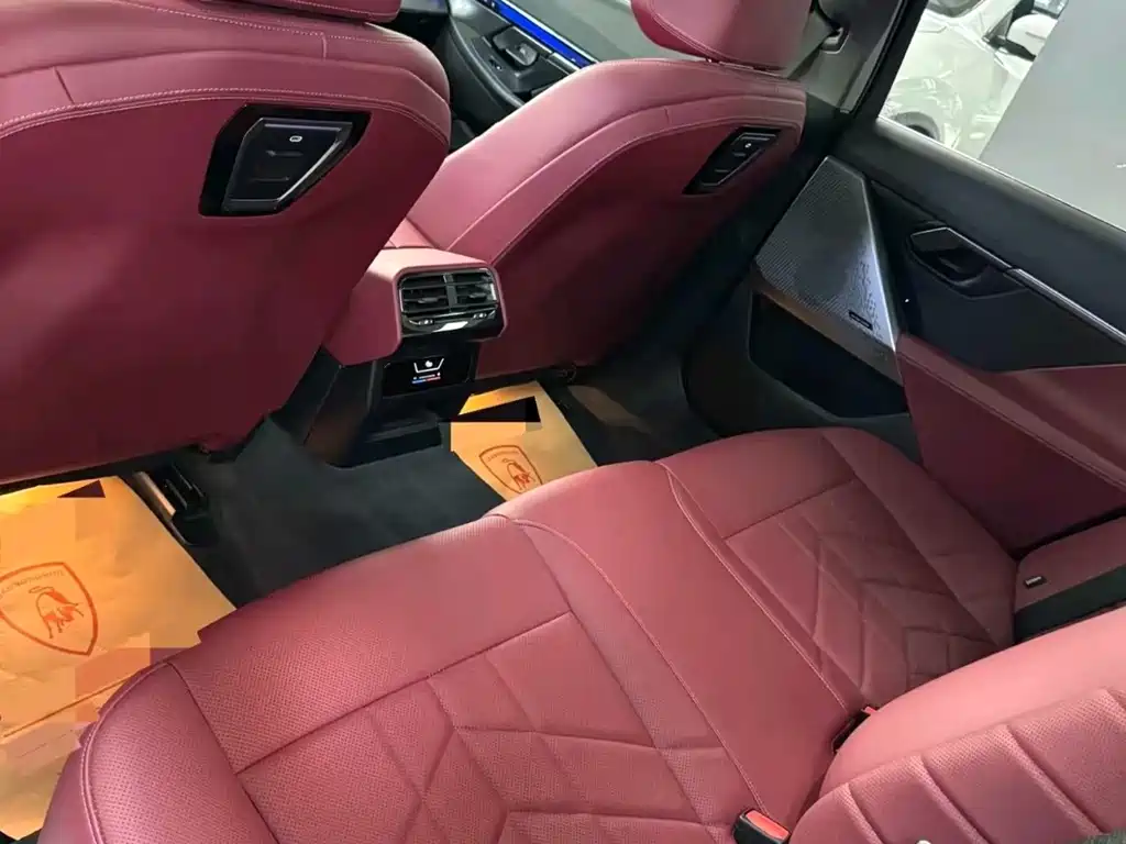 BMW 5 Series — миниатюра 5
