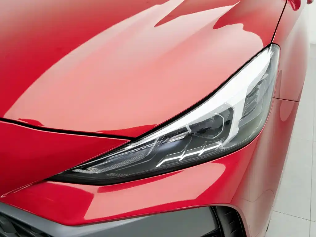 MG MG5 — миниатюра 7
