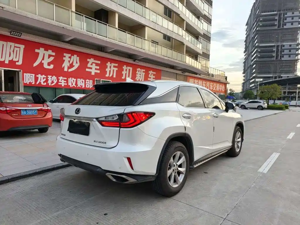 Lexus RX — миниатюра 5