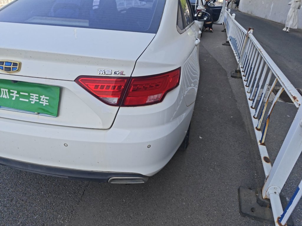 Geely Emgrand GL — миниатюра 8