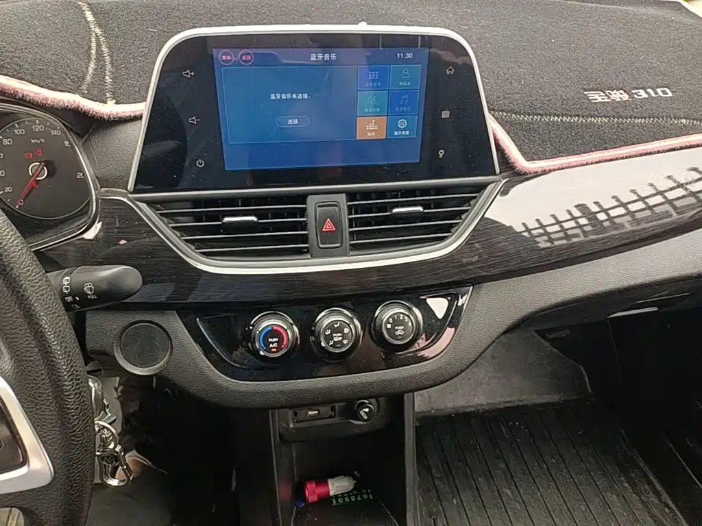 Baojun 310 — миниатюра 18