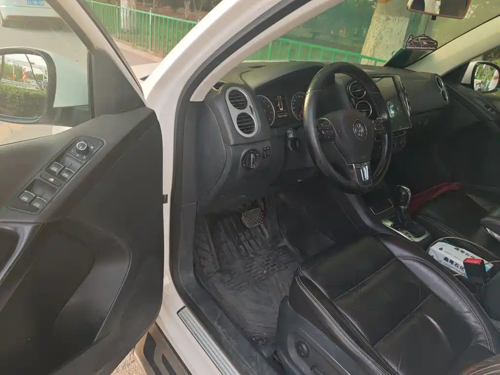 Volkswagen Tiguan — миниатюра 12
