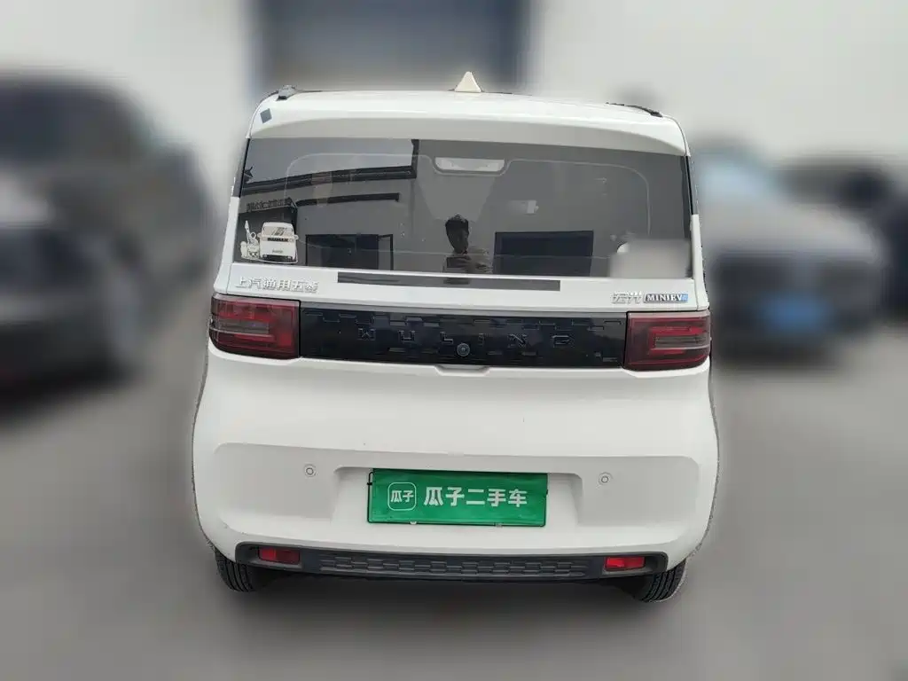 Wuling MINIEV — миниатюра 4