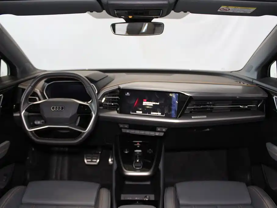Audi Q4 e-tron — миниатюра 9