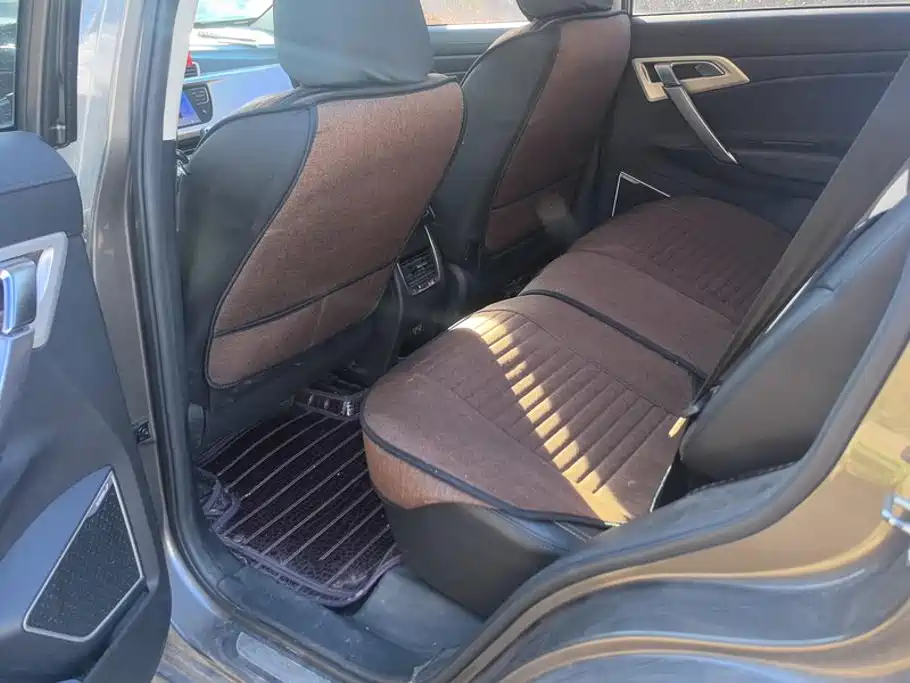 Geely Boyue — миниатюра 11