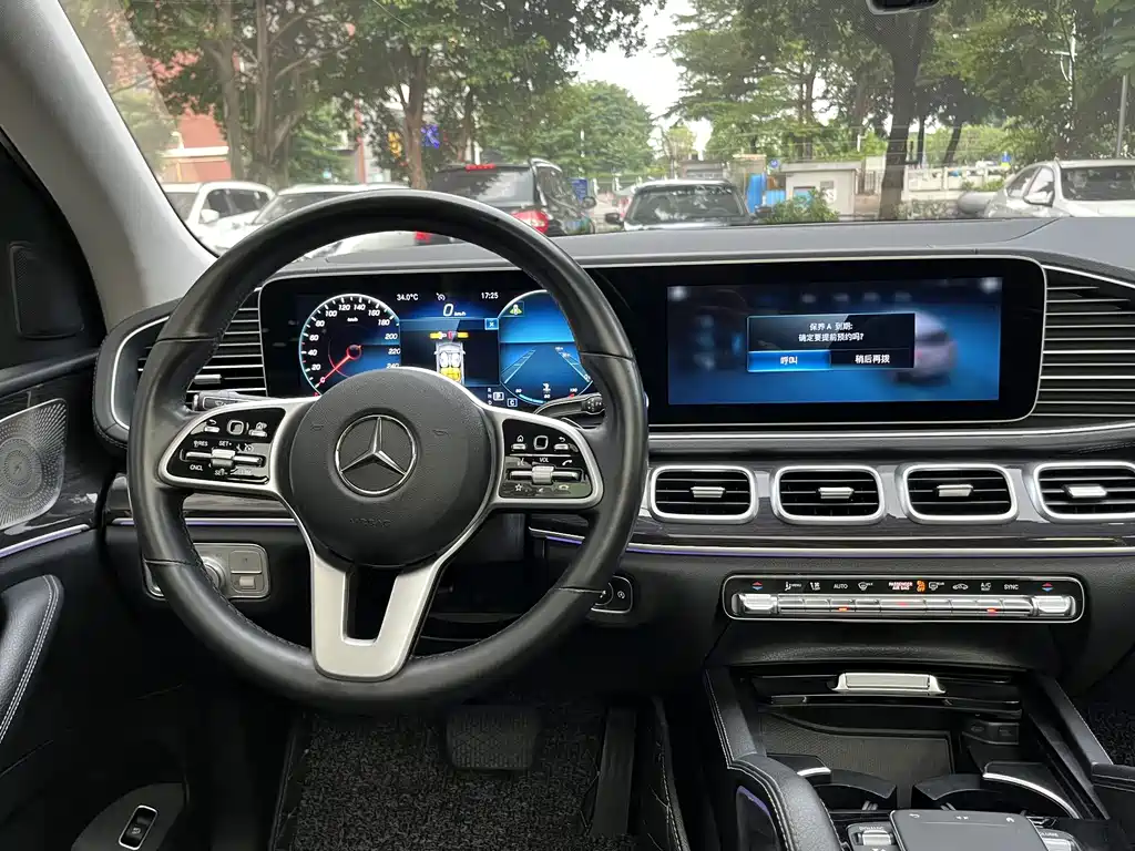 Mercedes-Benz GLE (Import) — миниатюра 19