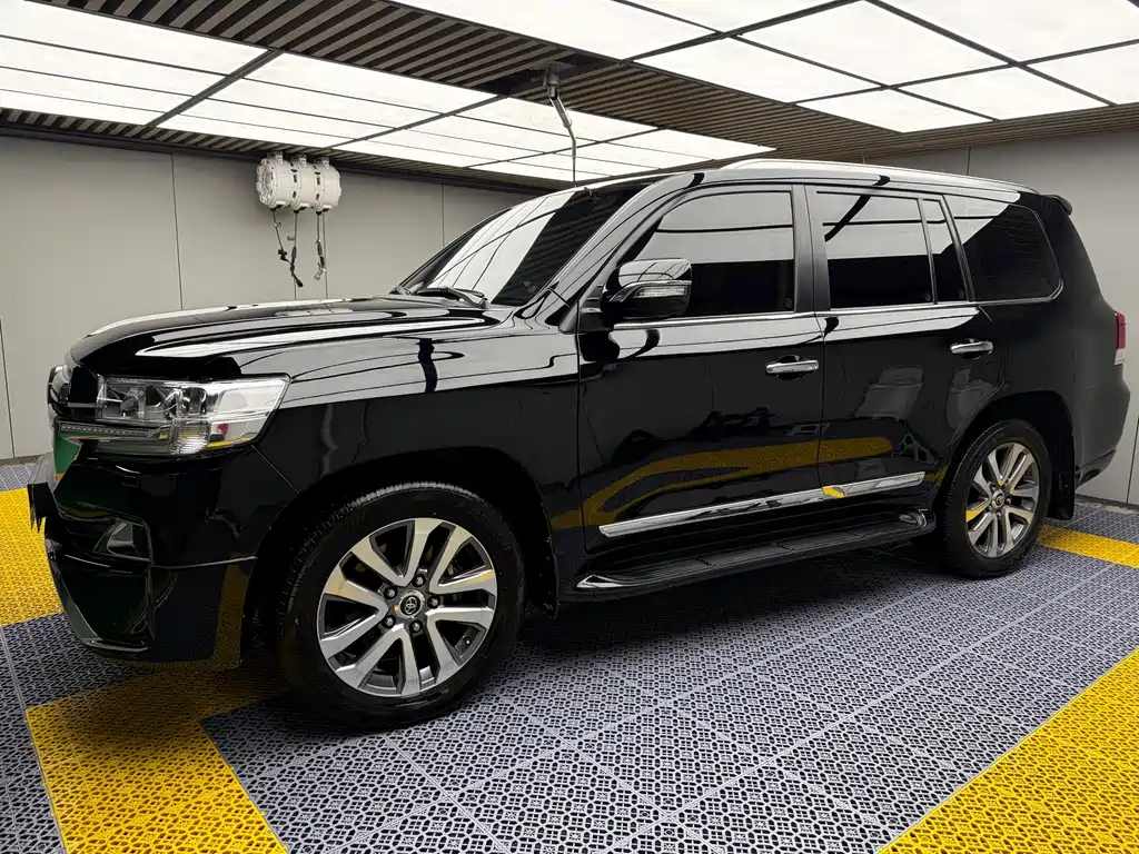 Toyota Land Cruiser — миниатюра 4