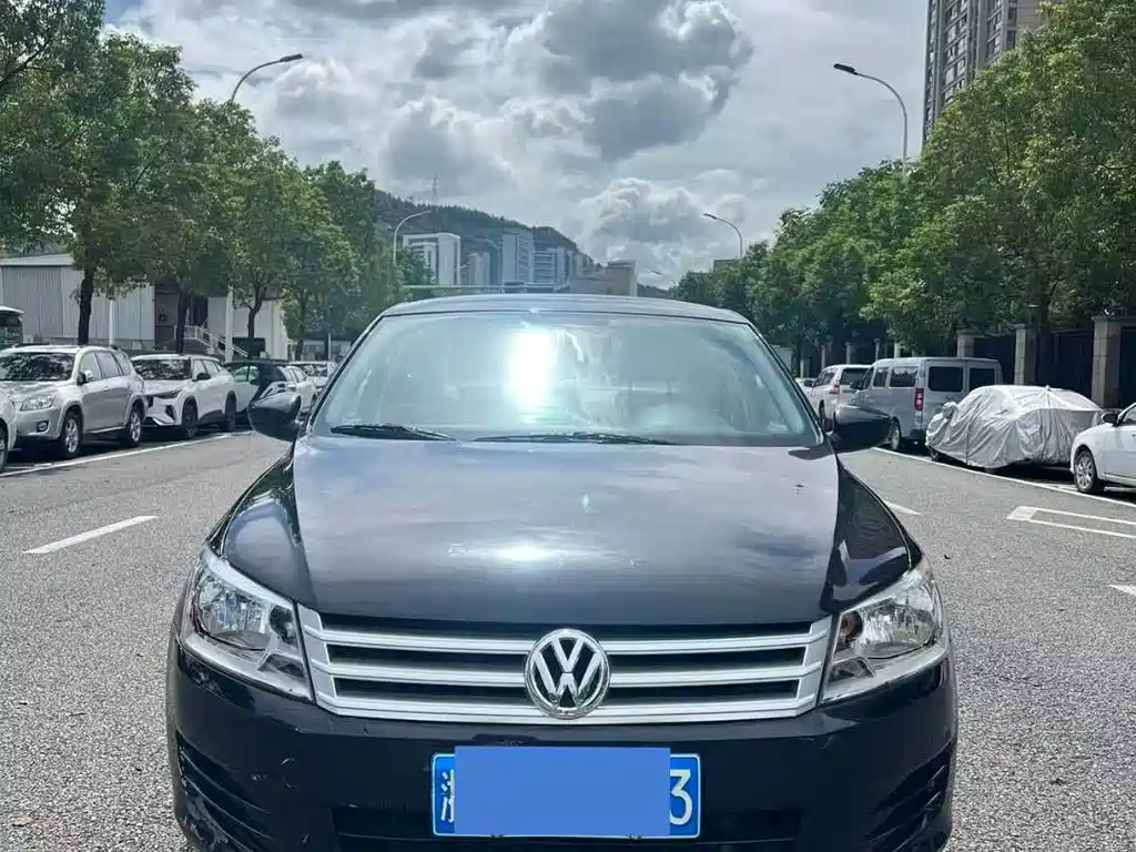 Volkswagen Santana — миниатюра 2