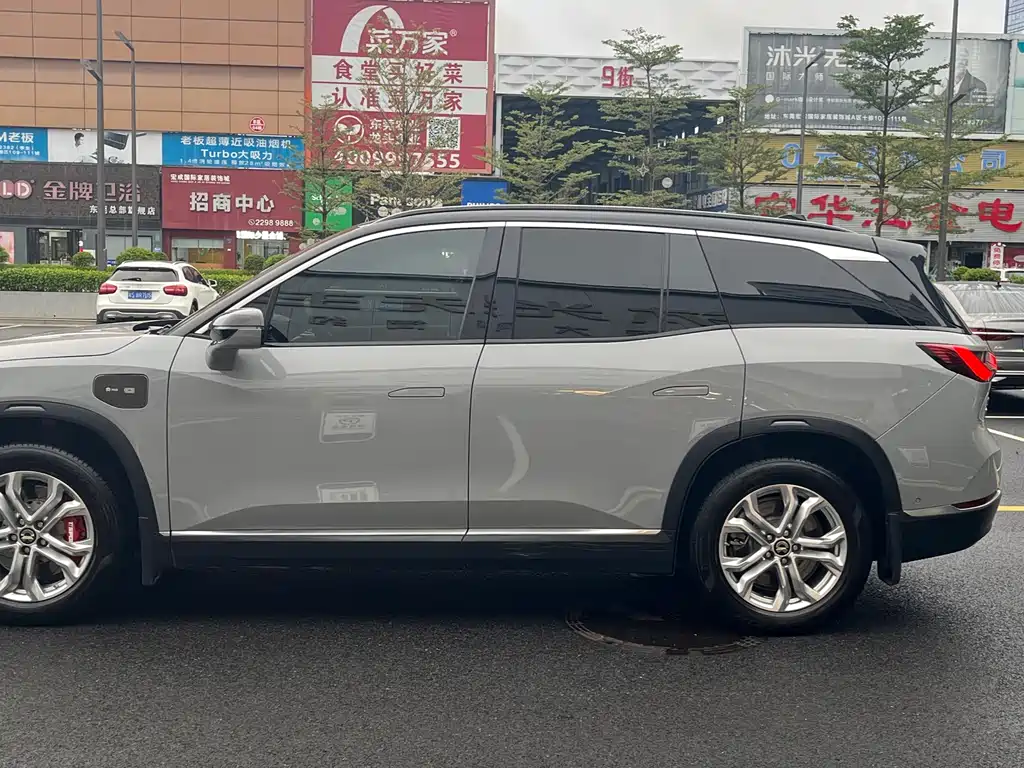 NIO NIO ES8