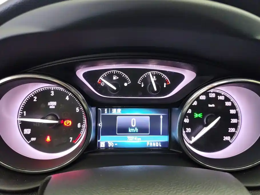 Buick Envision Plus — миниатюра 14