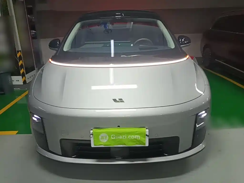 Li Auto Li i8 — миниатюра 3