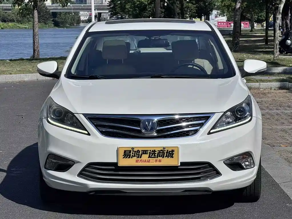 Changan Eado — миниатюра 2