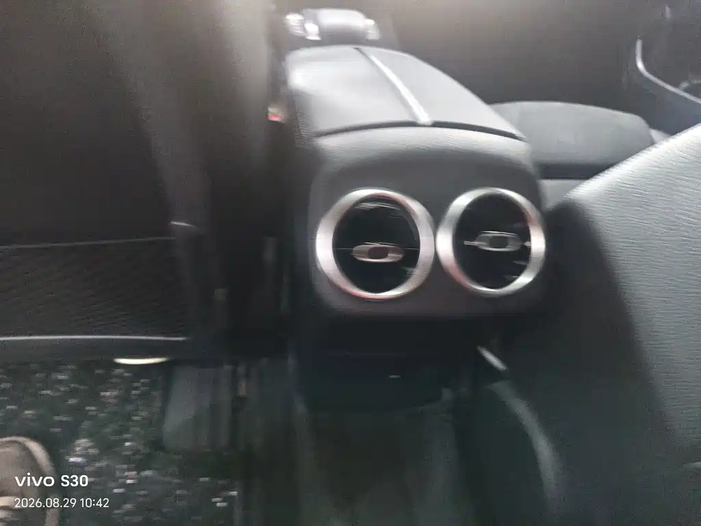 Mercedes-Benz A-Class — миниатюра 9