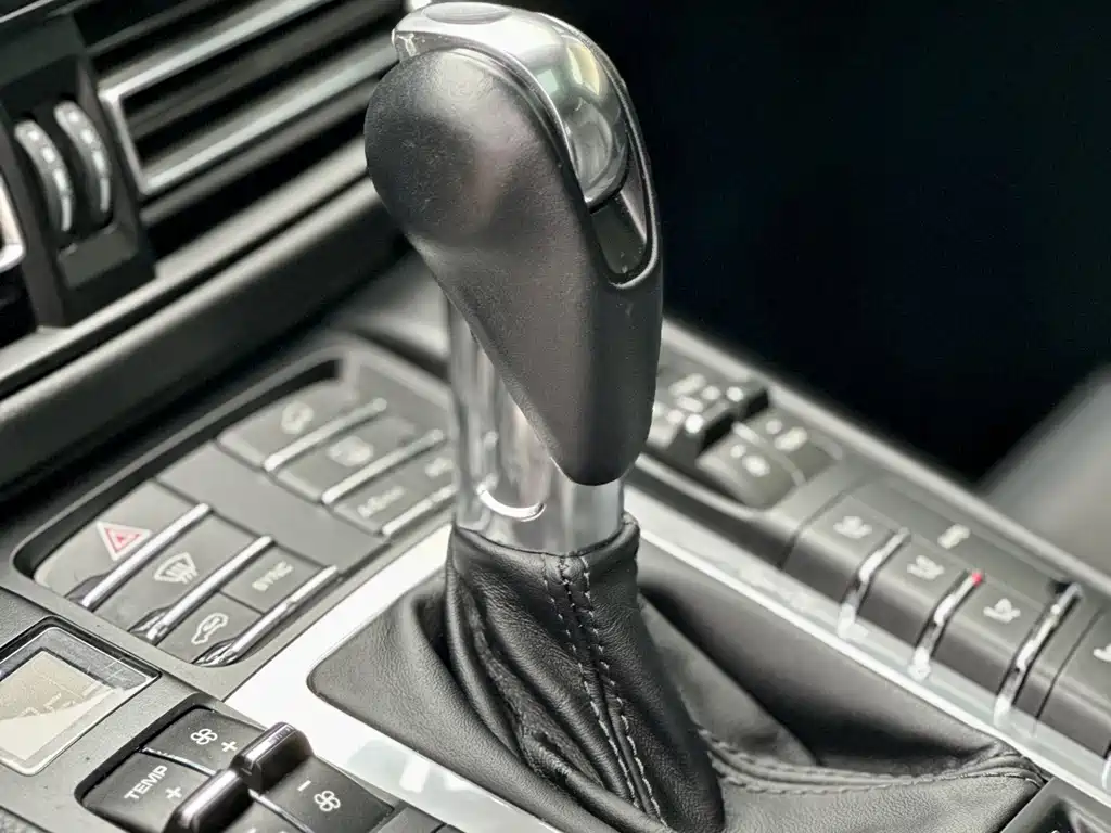 Porsche Macan - фото 30