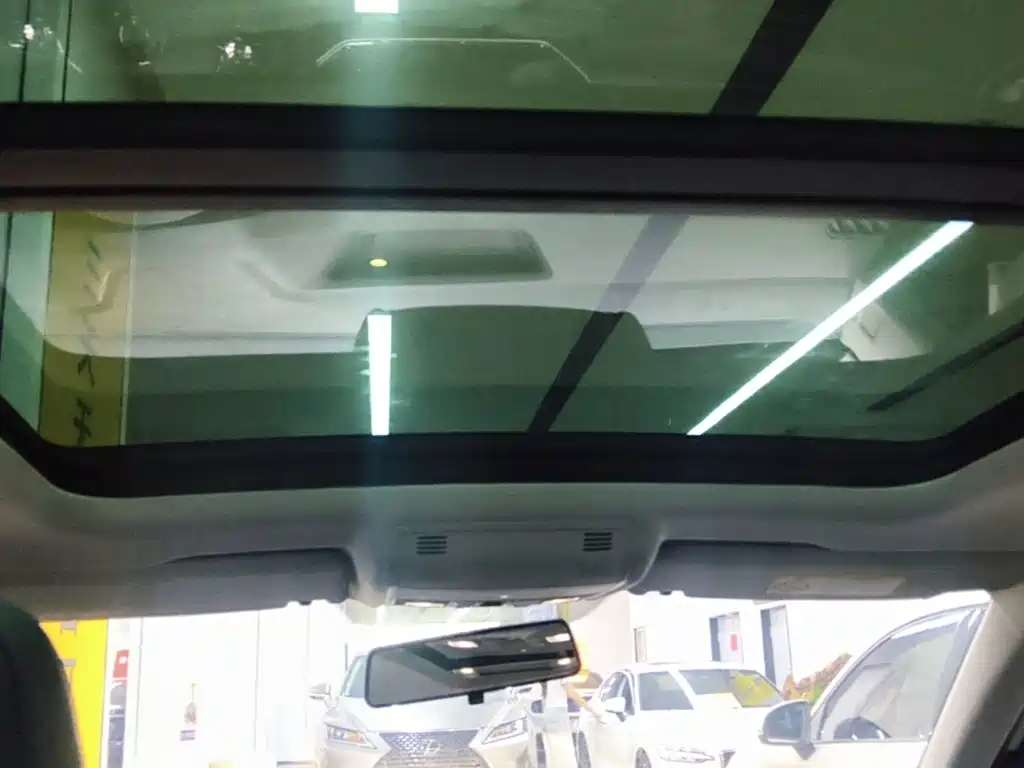 Volkswagen T-Cross — миниатюра 18
