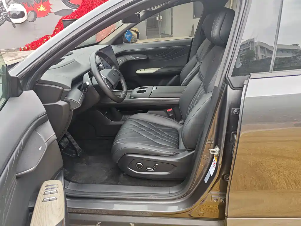 Changan Deepal DARK BLUE S07