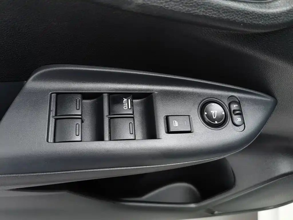 Honda Fit — миниатюра 9