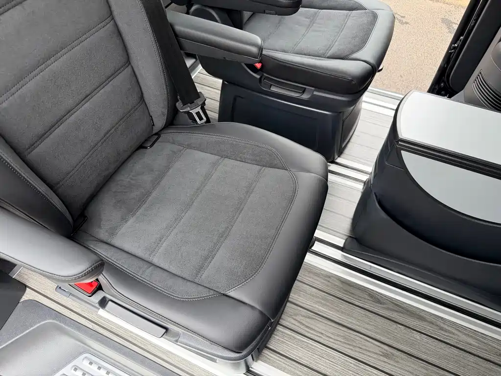 Volkswagen Multivan — миниатюра 20