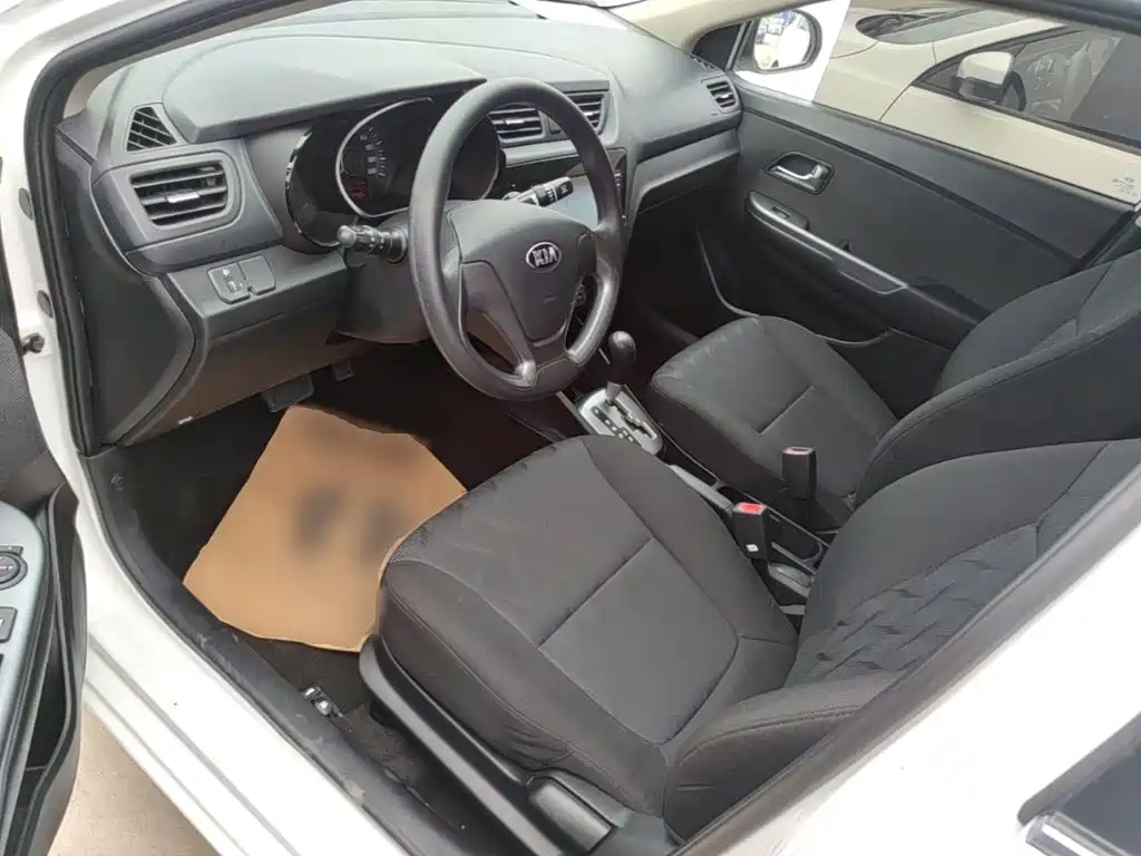 Kia K2 — миниатюра 15