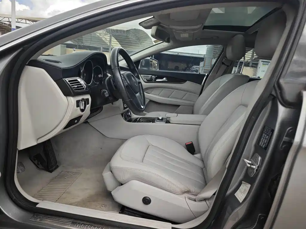Mercedes-Benz CLS — миниатюра 8