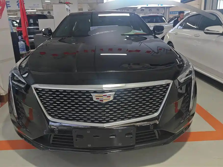 CADILLAC CT6
