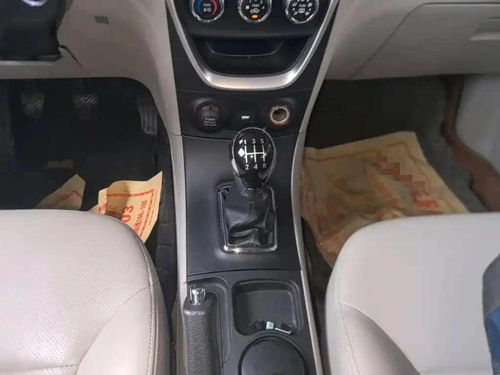 Geely Vision — миниатюра 14