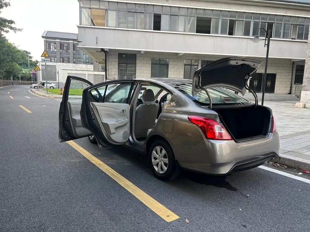Nissan Sunny — миниатюра 27