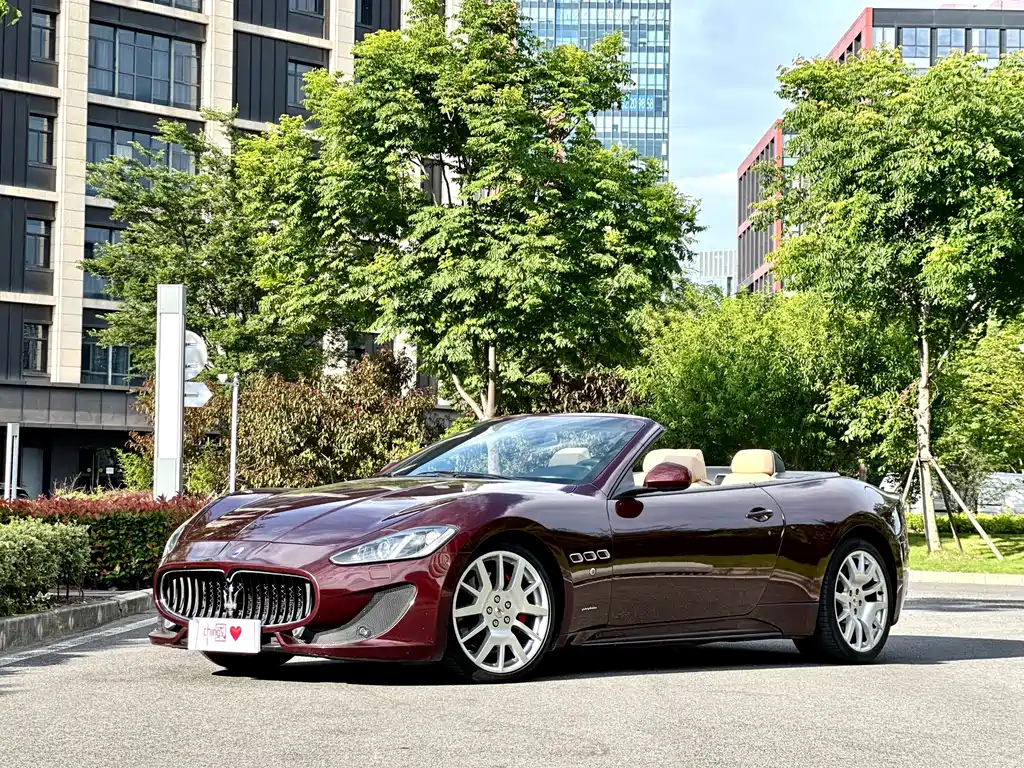 Maserati GranCabrio 2012 4.7L Sport