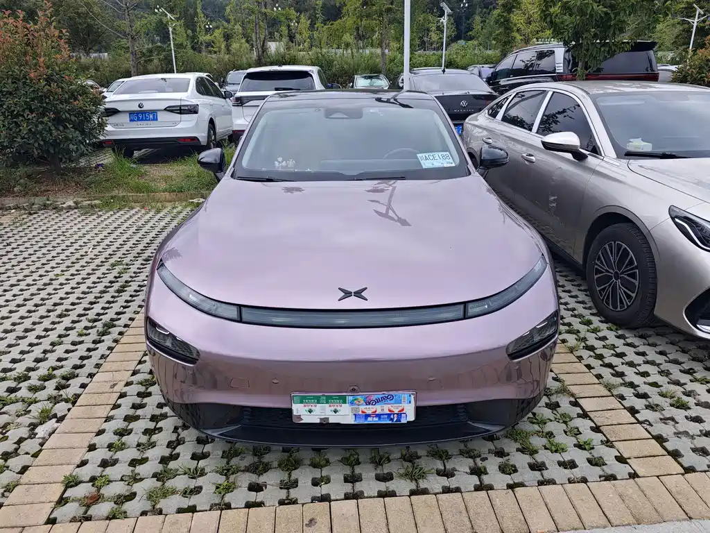 XPeng P7 — миниатюра 2