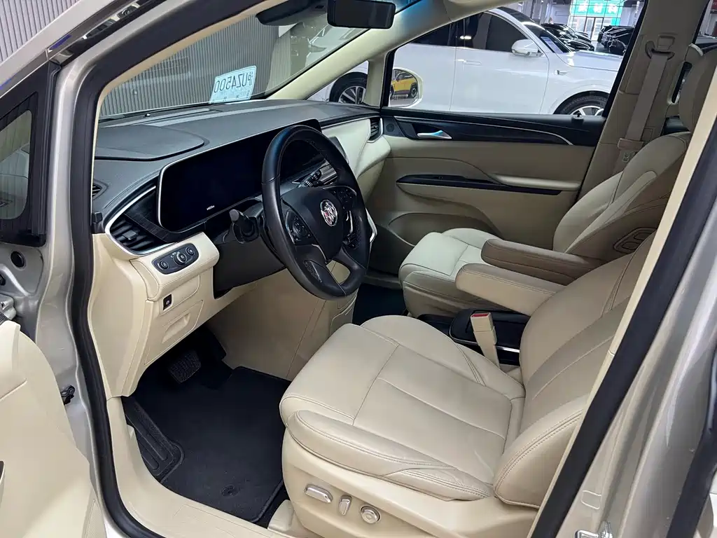 Buick GL8 — миниатюра 12