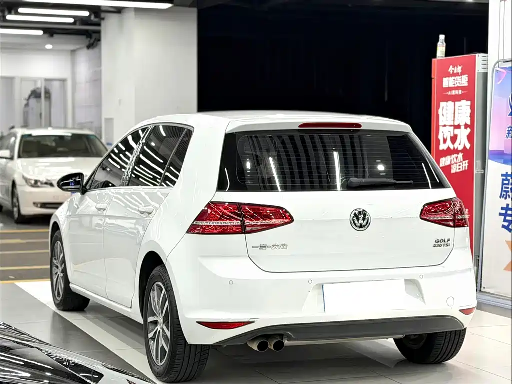 Volkswagen Golf — миниатюра 4